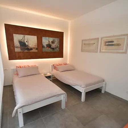Rada - Zona Mare Con Clima, Posto Auto E Terrazza 坎普码港